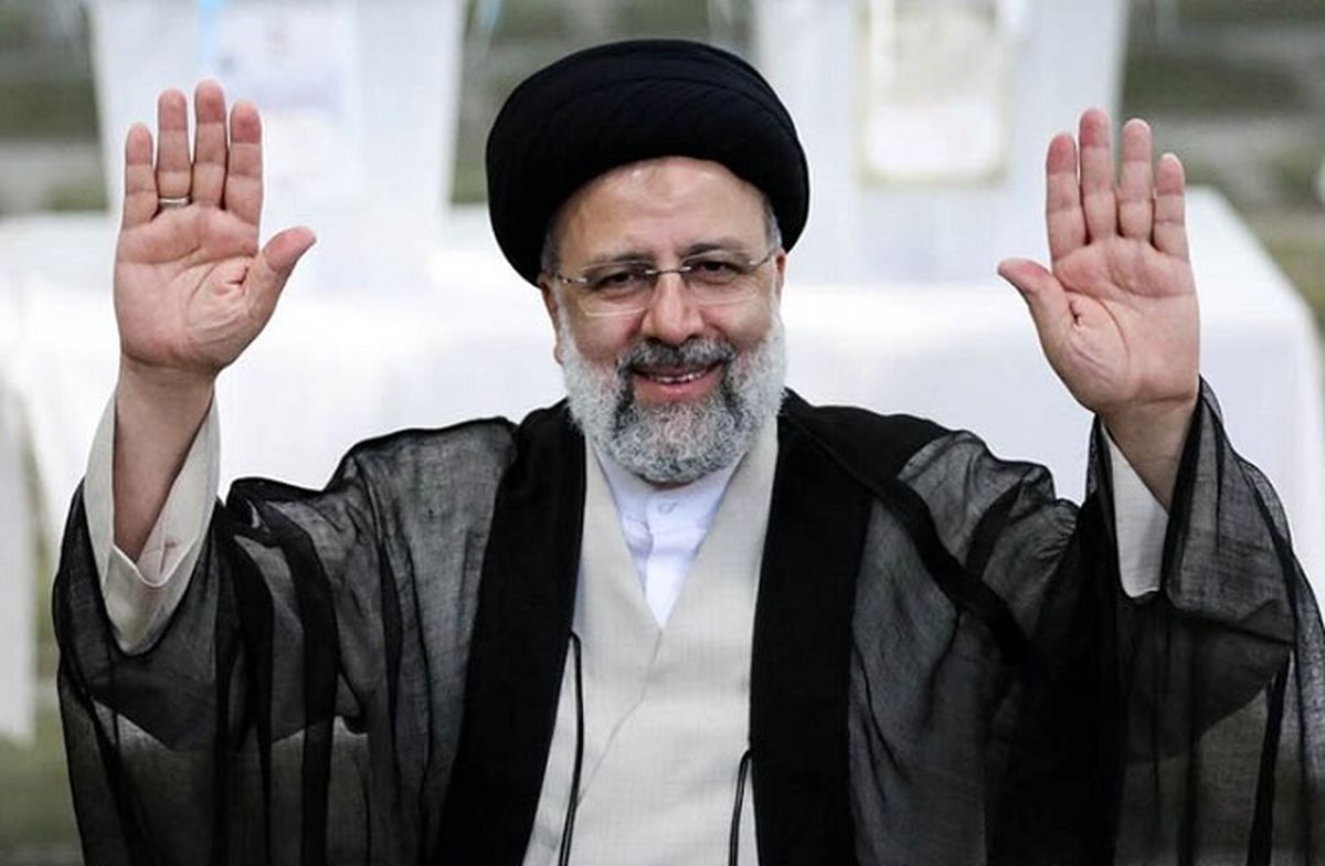 خروج ۶۳ هزار و ۲۳۸ میلیارد تومان پول حقیقی‌ها از بورس تهران در دولت رئیسی