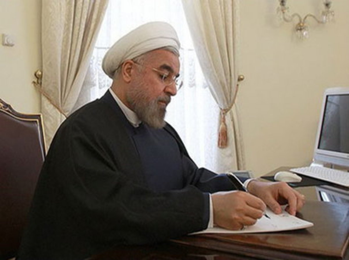 سایه مهربان ابتهاج بر ادب فارسی گسترده خواهد ماند
