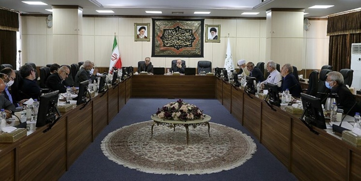 تاکید مجمع تشخیص بر تبدیل ایران به مرکز مبادلات تجاری و حمل و نقل