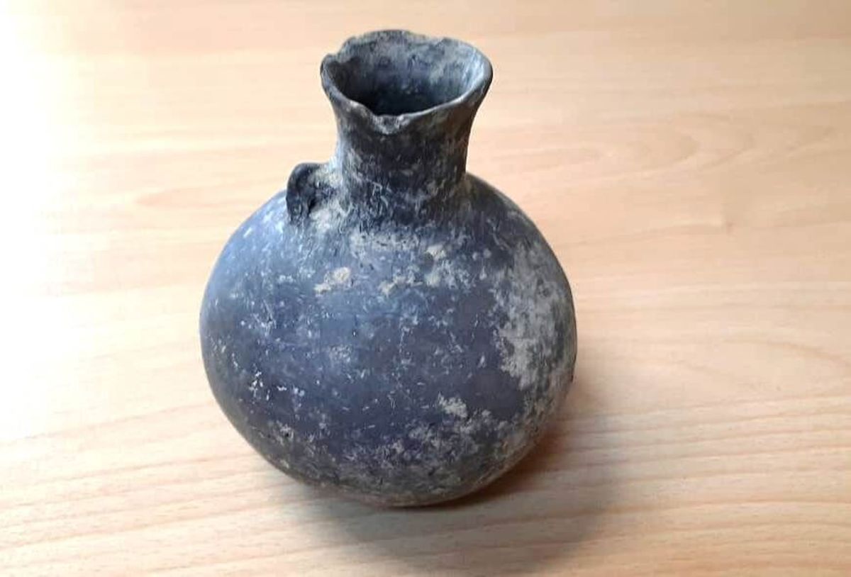 کشف یک قطعه شی تاریخی در خانه شهروند گچسارانی