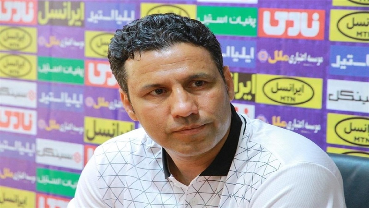 داور اجازه نمی‌داد بازیکن ما وارد زمین شود
