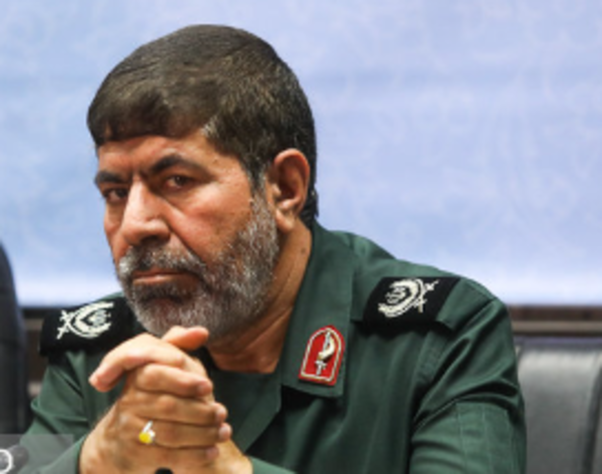 دشمن تلاش می‌کند امید را از جامعه بگیرد