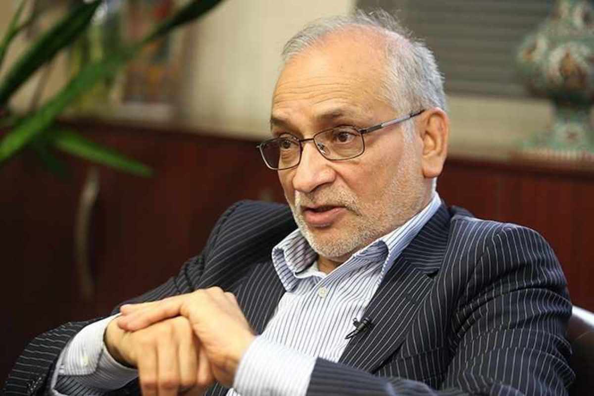 روی هم افتادن آلزایمر سیاسی و اقتصادی