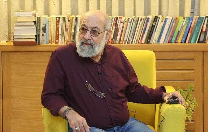 کسی به صدای قورباغه آوازخوان گوش نمی‌دهد!