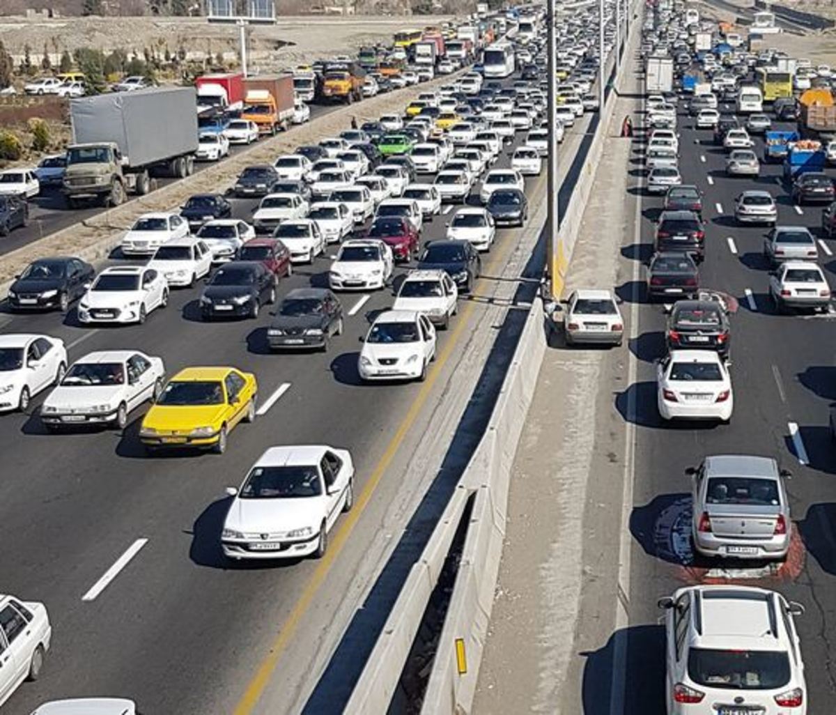 ترافیک سنگین در آزادراه‌های کرج-قزوین و قزوین-کرج-تهران