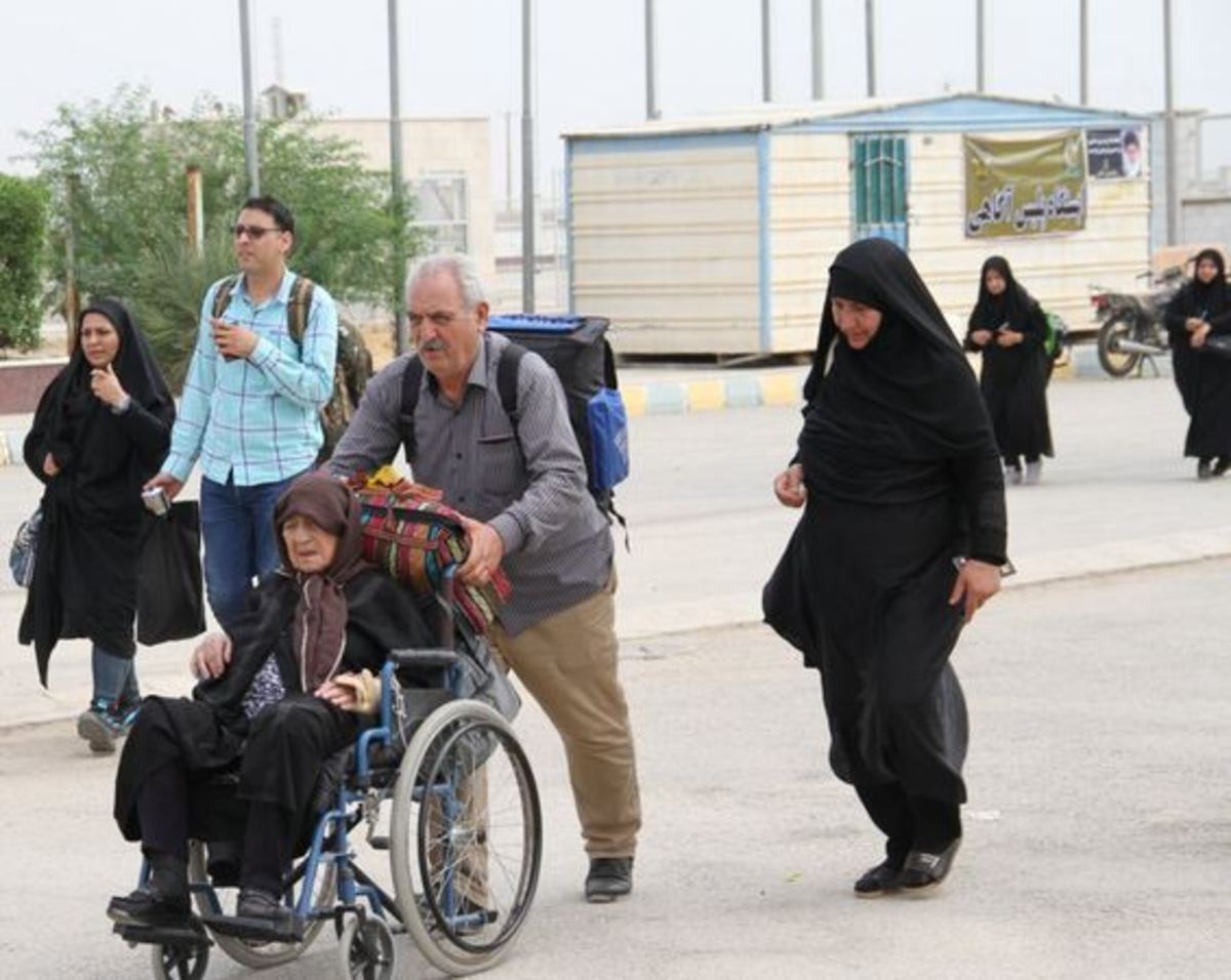 کمبودی برای تامین دلار زوار اربعین نداریم