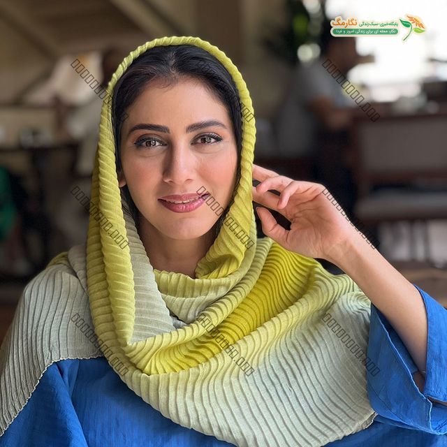 مونا فرجاد : هیشکی جای تو رو نمیگیره ..