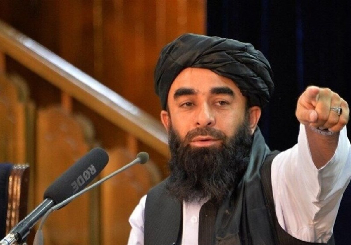 دولت موقت در افغانستان همچنان به کار خود ادامه می‌دهد