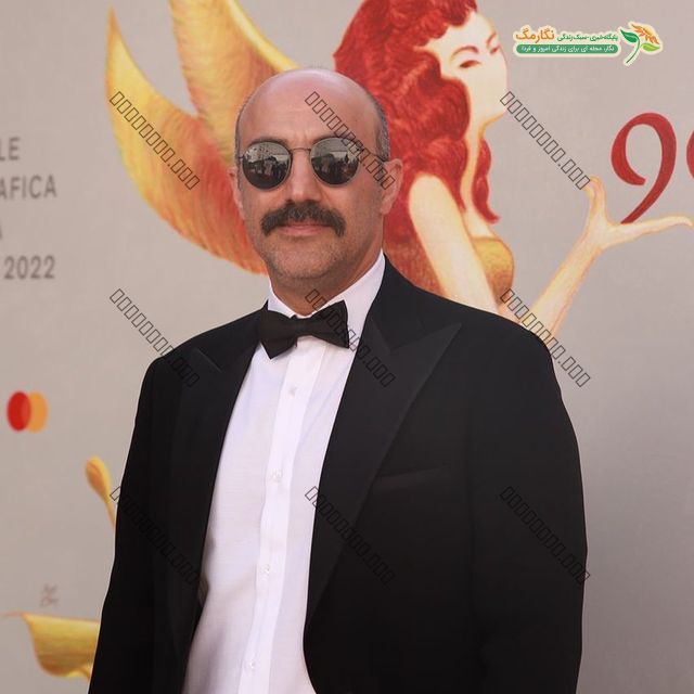 نامحرم و بغل کرد !