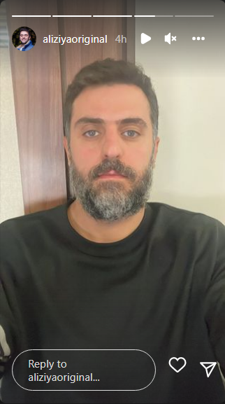 علی ضیا با میمیک صورت خنثی و نگاهی سرد