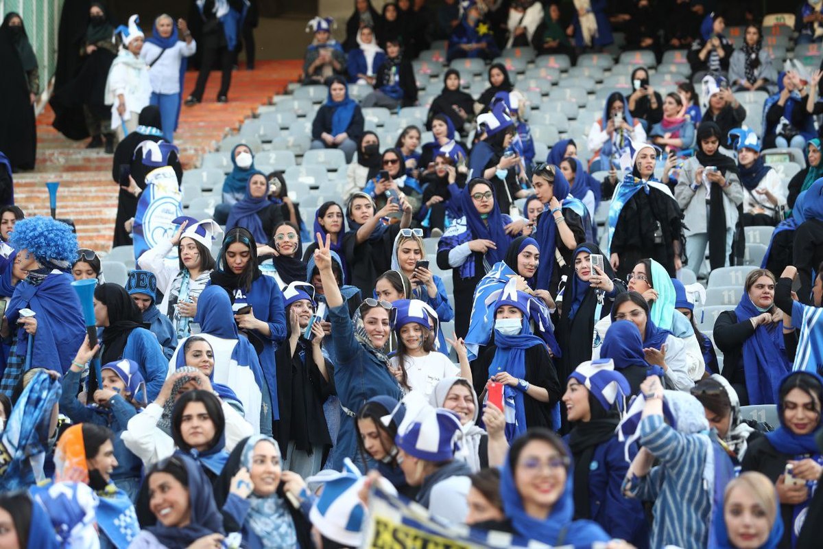 حضور بانوان در ورزشگاه‌ها، این حضور، آغاز ماجراست