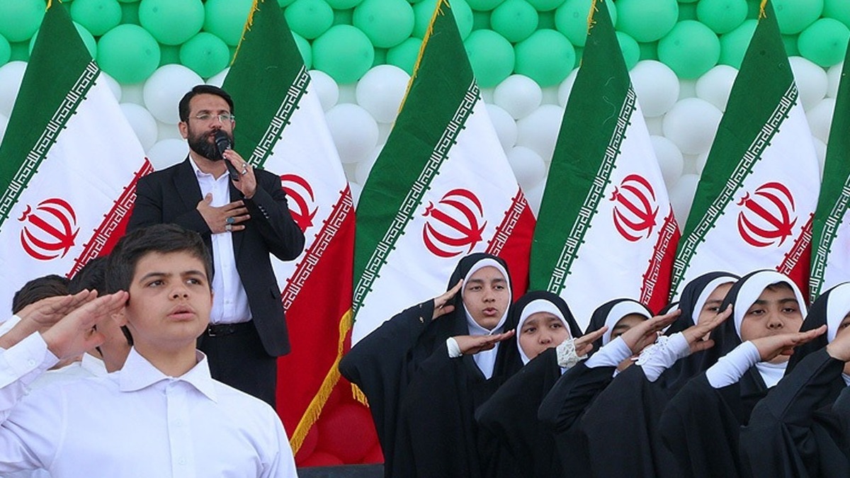 قرار نیست یک نهاد بازدارنده در تولیدات موسیقی باشیم