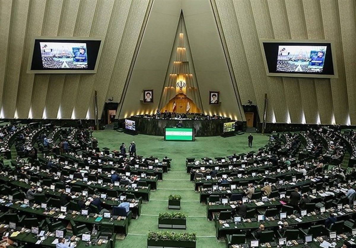 ریل‌گذاری مجلس برای بانکداری شفاف و منضبط
