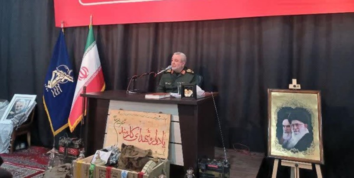 رئیس جمهور در حال حل مشکلات بدون برجام است