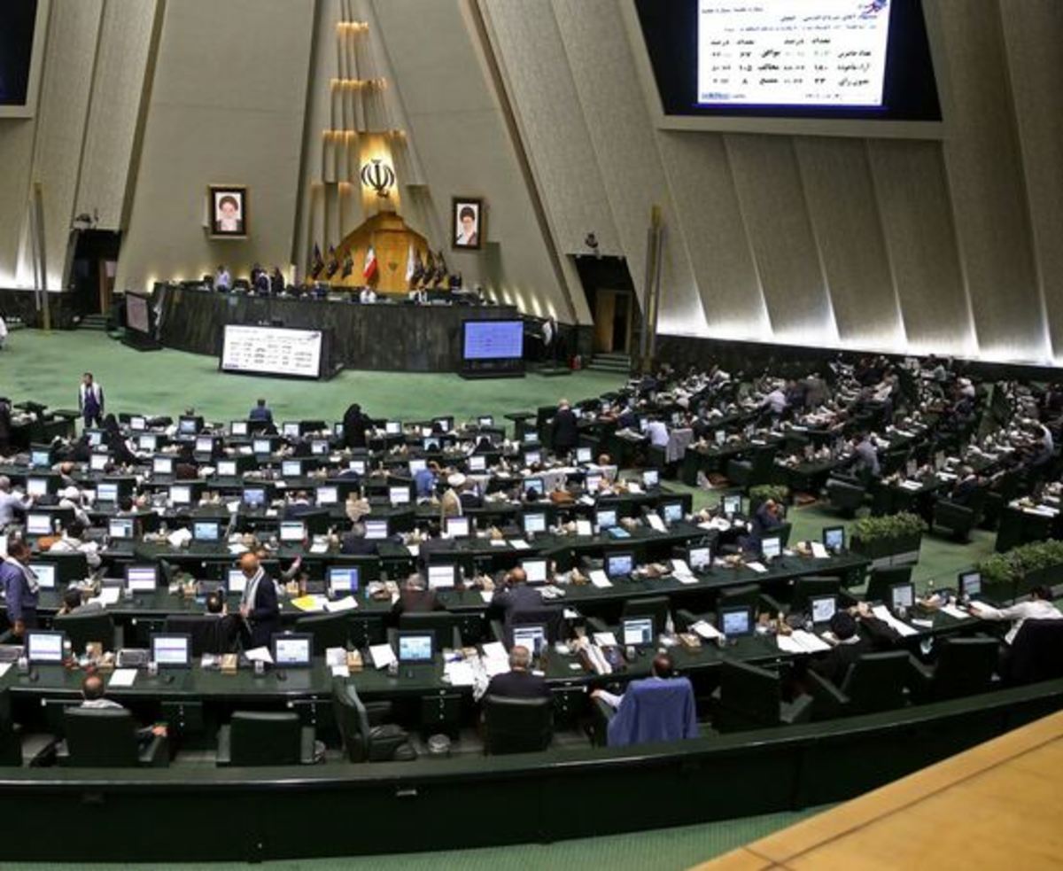 جلسه علنی مجلس بررسی «رای اعتماد به وزیر پیشنهادی تعاون، کار، رفاه اجتماعی» آغاز شد