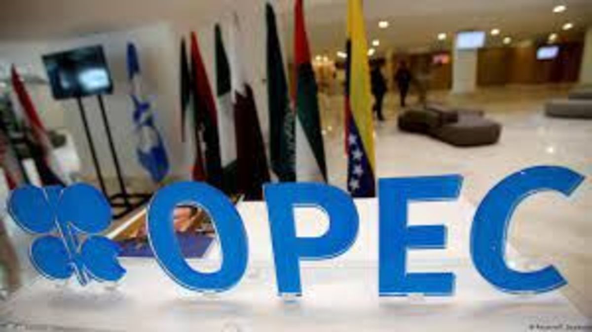 عدم موفقیت لابی آمریکا برای تولید بیشتر نفت/ اوپک پلاس تولید را کاهش می‌دهد