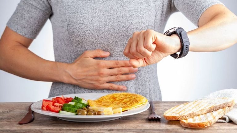 رژیم فستینگ چیست و برای چه کسانی مناسب است؟