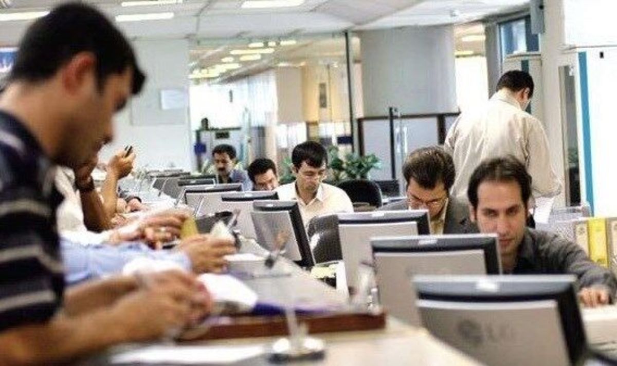 عوارض استفاده طولانی مدت از رایانه/ از افتادگی پوست تا افزایش خطر لخته شدن خون