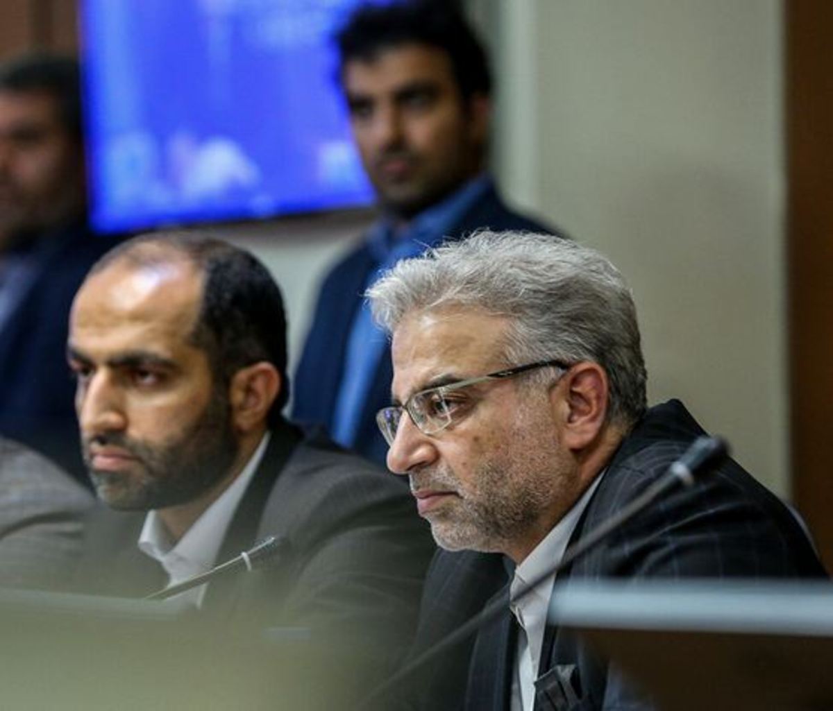 زاهدی وفا تجربه و علم اقتصاد برای مدیریت وزارت کار را دارد