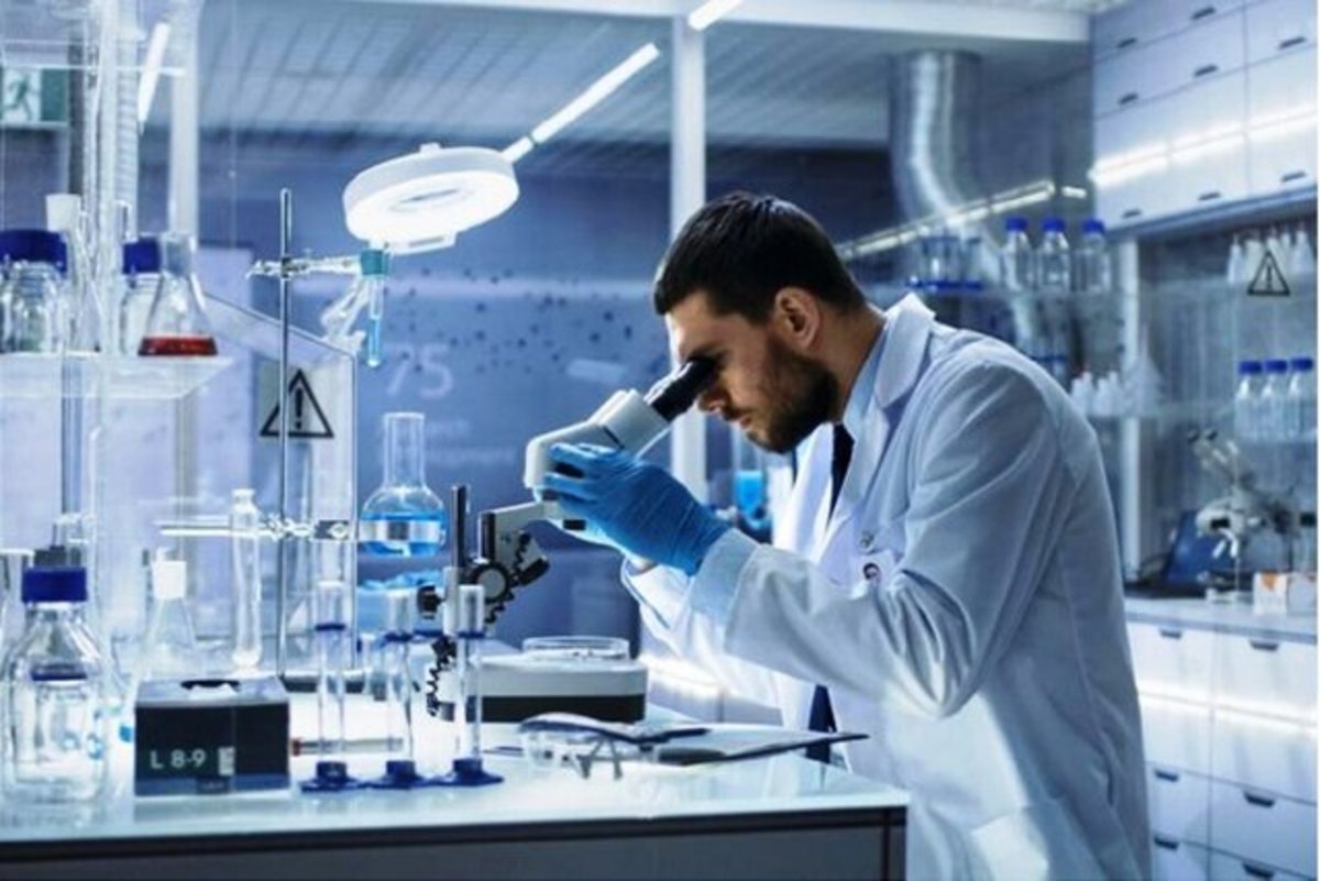 لزوم عضویت نخبگان در کانون‌های نخبگانی دستگاه‌های دولتی