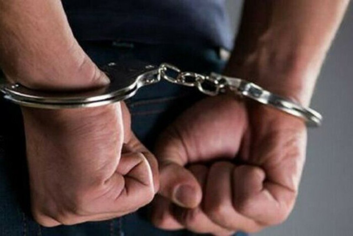 قاتل متواری در زرند به دام افتاد