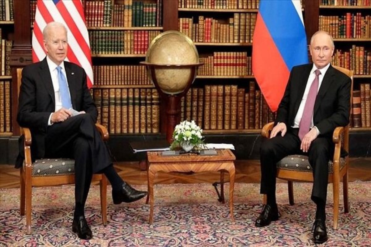 کرملین برنامه‌ریزی برای گفتگوی تلفنی بین بایدن و پوتین را تکذیب کرد