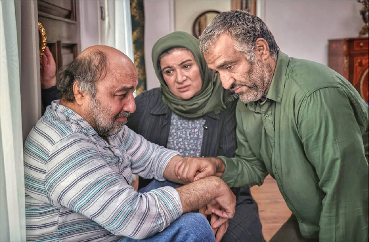 ستاره‌های محبوب، زیر سقف «ویلای ساحلی»