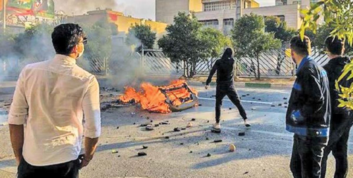 تحریم، سوغاتی آشوبگران برای ایران