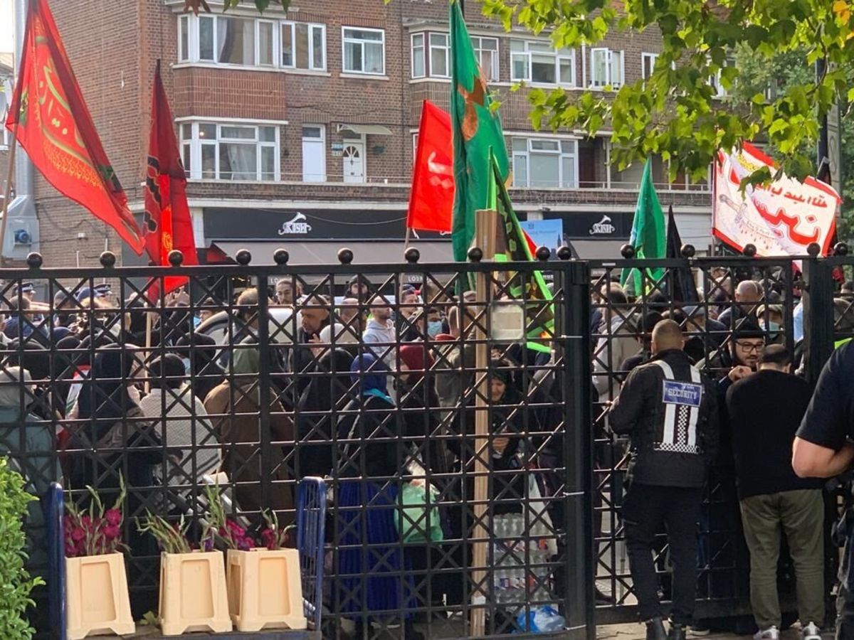 تجمع هواداران انقلاب در لندن با شعار «لبیک یا حسین»