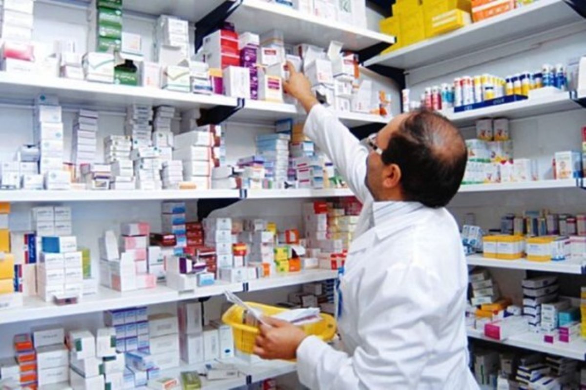 پرداخت بخشی از مطالبات داروخانه‌ها/ بیمه‌شدگان بدون هیچ مشکلی می‌توانند خدمات بگیرند