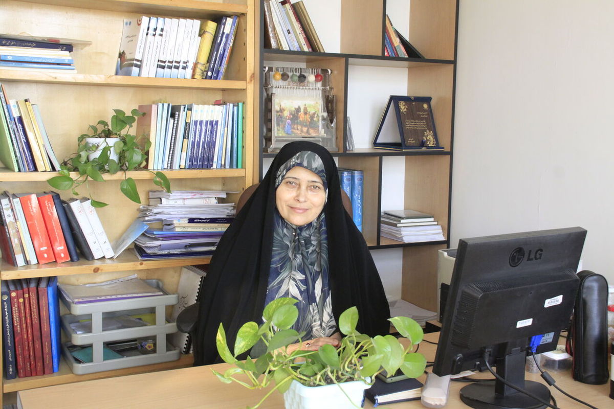 زنان از زبان زنان (۱۳)/ نقش ارزش‌های جامعه در موفقیت زنان را برجسته کنیم