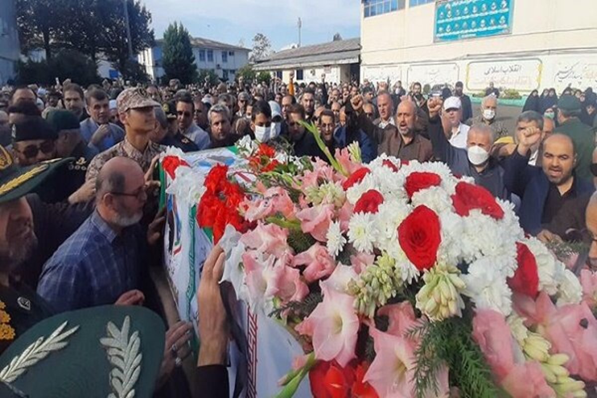 تشییع پیکر پاک و مطهر امام جماعت شهید مسجد مولای متقیان زاهدان