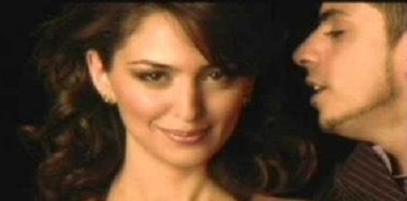 بیوگرافی نازنین بنیادی +سخنرانی جنجالی اش در سازمان ملل