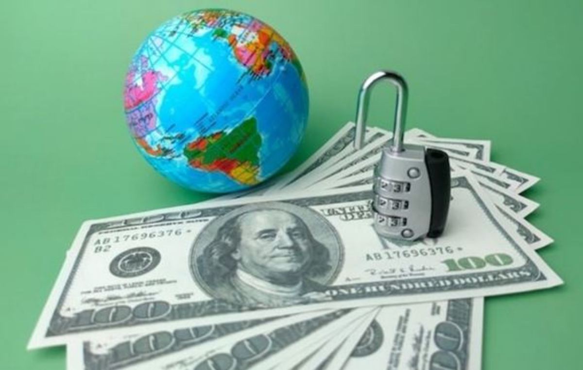 بازی آمریکا با دلار گران/ دولت آمریکا چطور به دنیا تورم صادر می‌کند؟