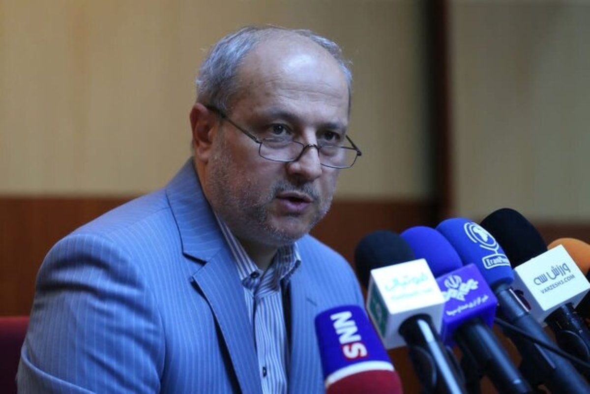 مناف هاشمی: هیات اجرایی برای منفعت خود کار نمی‌کند/ تکلیف ۲۰ فدراسیون تا پایان سال مشخص شود