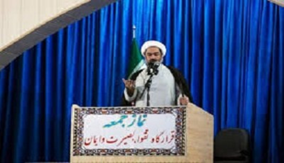 دشمن با هر چیزی که موجب اقتدار و بقای نظام شود مقابله می‌کند