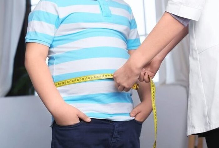 چگونه به نوجوان خود کمک کنیم تا وزنش را کاهش دهد؟