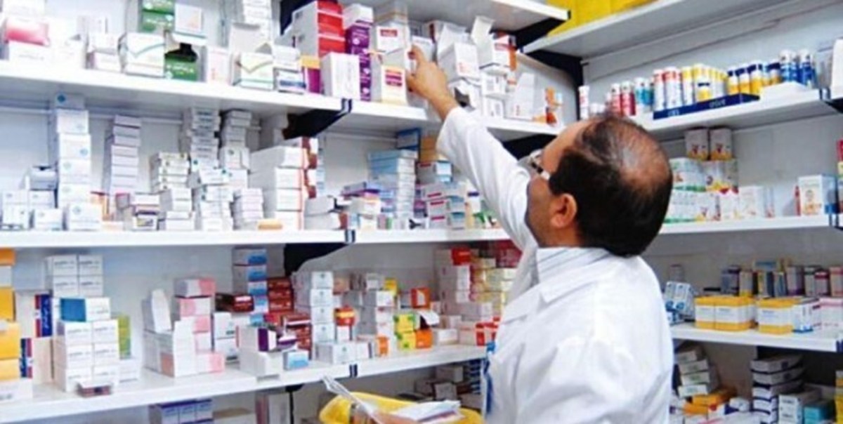 رئیس سازمان غذا و دارو: مشکل کمبود آنتی‌بیوتیک تا اواخر هفته رفع می‌شود