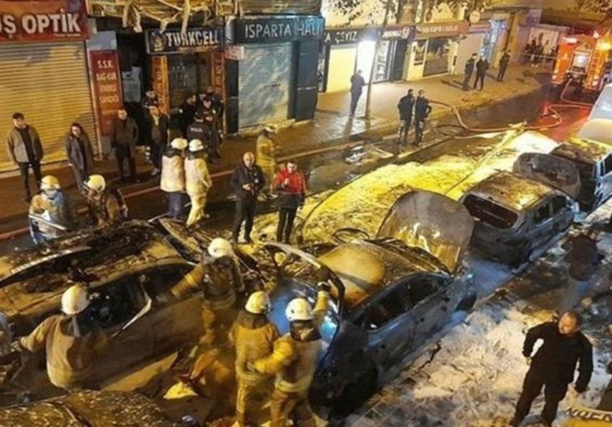 آتش سوزی یک خودرو در استانبول
