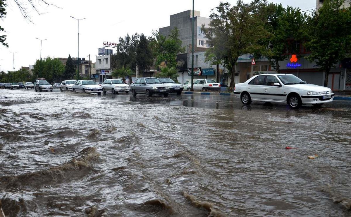 مشکل آبگرفتگی در ۵۵ نقطه شهر زنجان رفع شد