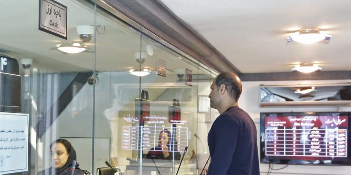 فروکش کردن هیجانات خرید دلار