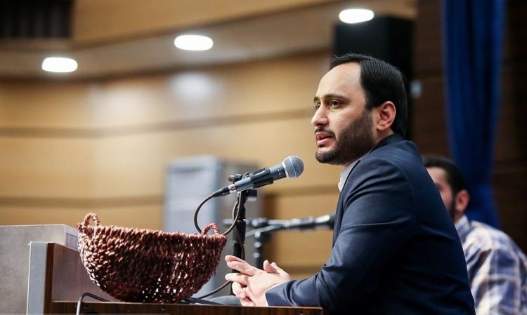 سخنگوی دولت:کسی با علی کریمی مشکلی ندارد، میتواند به کشور بازگردد