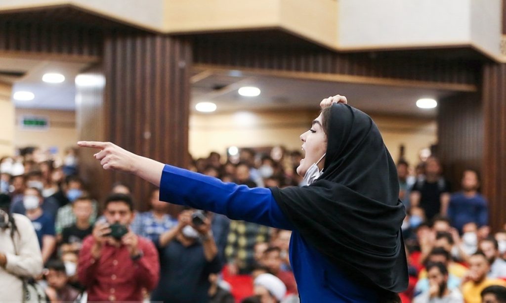 سخنگوی دولت:کسی با علی کریمی مشکلی ندارد، میتواند به کشور بازگردد