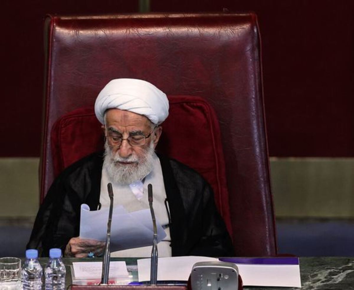 آیت الله جنتی: قانون کاپیتولاسیون نشانه‌ای از خوی استعماری آمریکا است