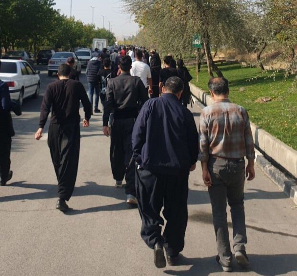 چهلمین روز درگذشت مهسا امینی و درگیری برخی معترضین با نیروی انتظامی در سقز