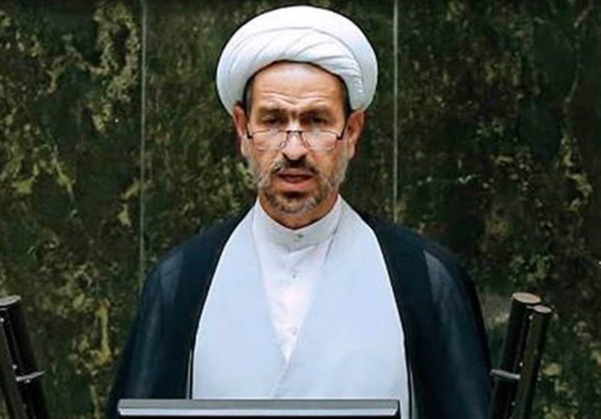 فلاحی: رفتار و گفتار برخی از دانشجویان و دانش آموزان در شان فضای نخبگانی نیست