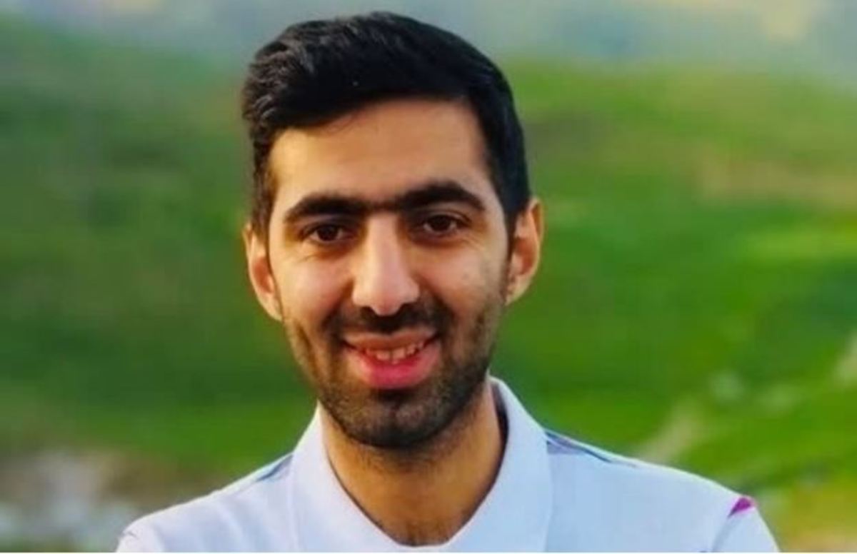 دایی شهید چاکری: هادی رفت داروخانه دارو بخرد؛ ترورش کردند