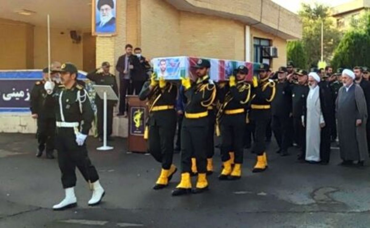 مراسم تشییع شهید کمندی در نیروی زمینی سپاه برگزار شد
