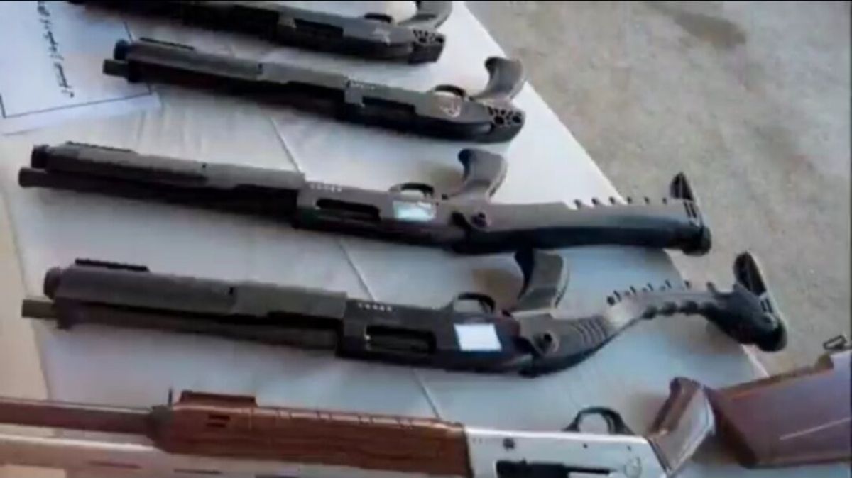 اطلاعات خرم آباد ۳ اغتشاشگر را با سلاح جنگی دستگیر کردند