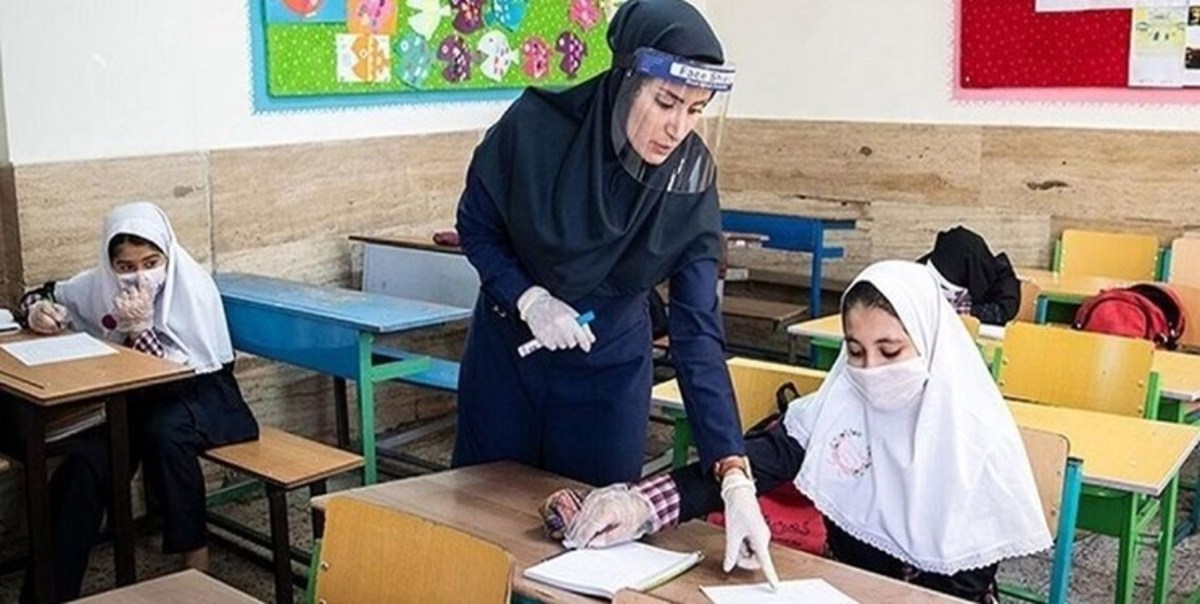 نوری: ۱۰ تا ۲۰ درصد ساعات درسی باید خارج از مدرسه باشد